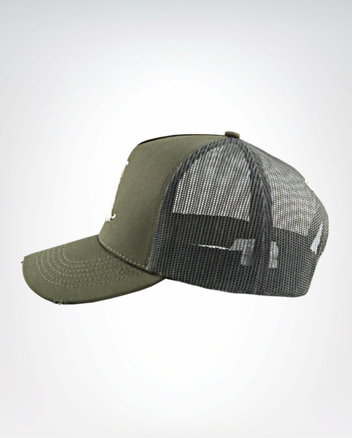 A green cap
