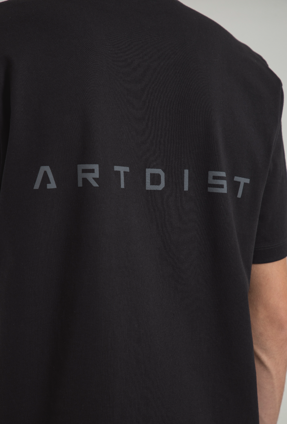 Doric Black Regular Fit T-Shirt
