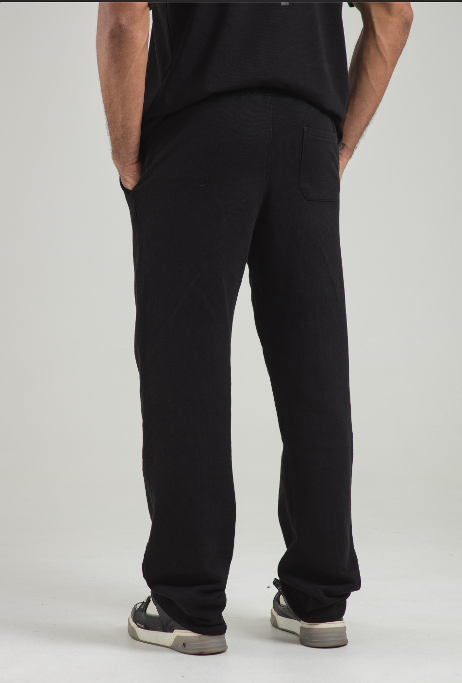 Axis Black Sweatpant
