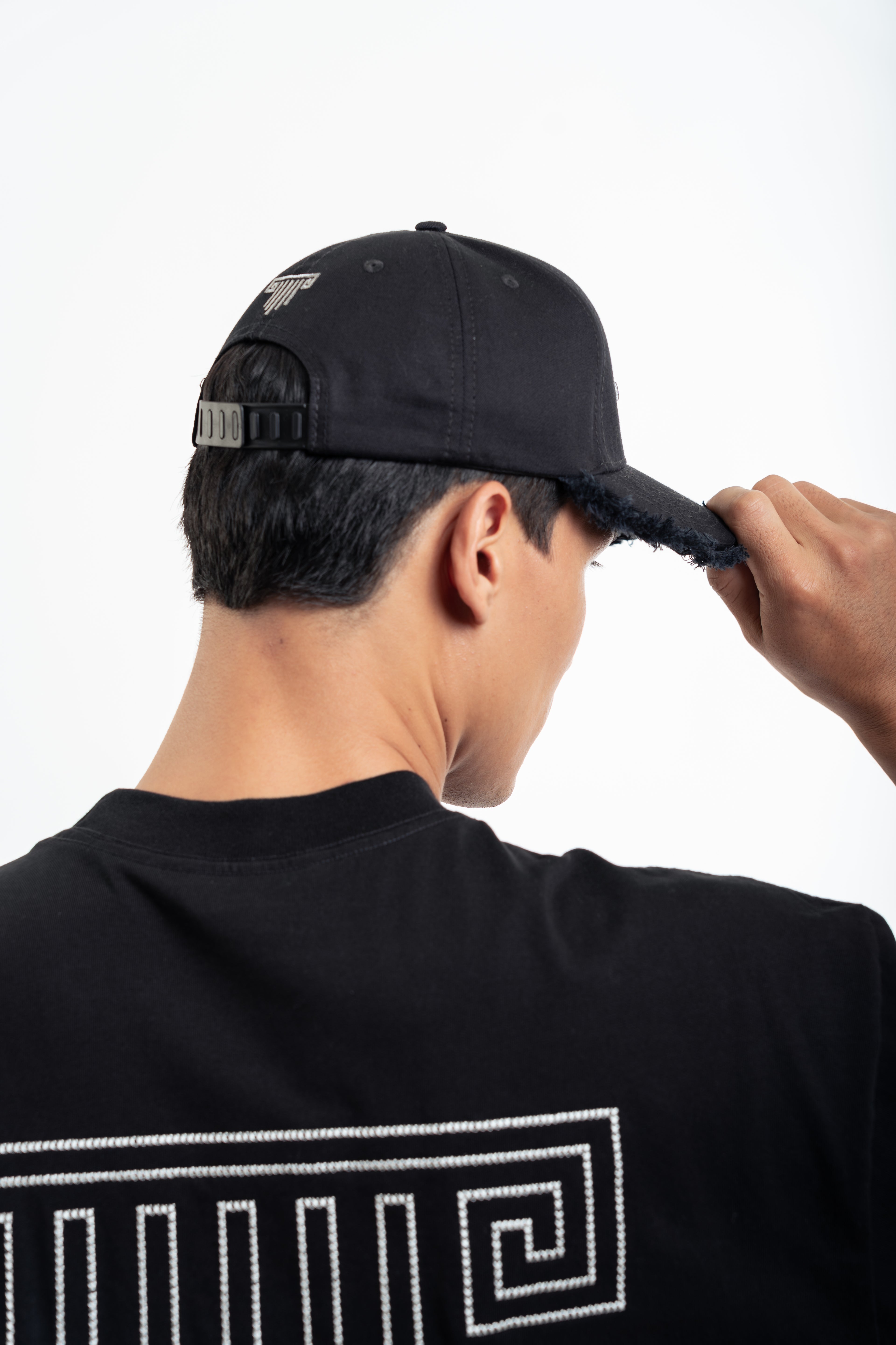 Nomad Black Cap
