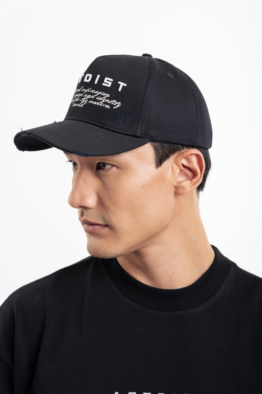 Aura Black Cap