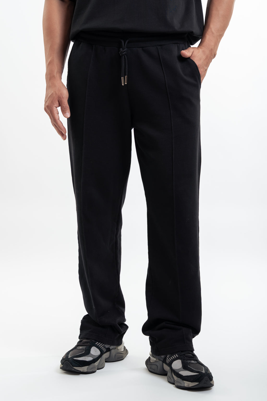 Linnear Black Jogger