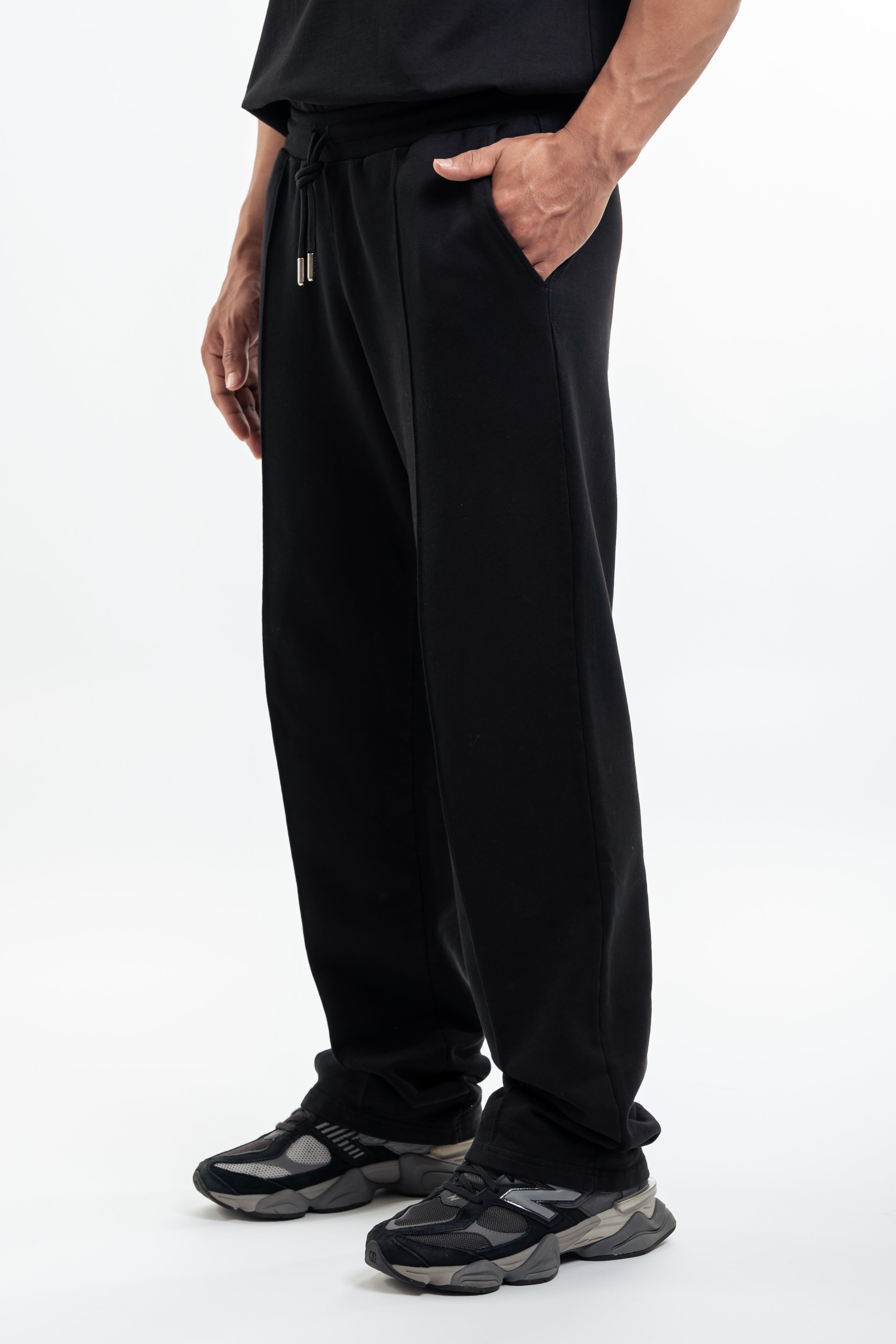 Linnear Black Jogger