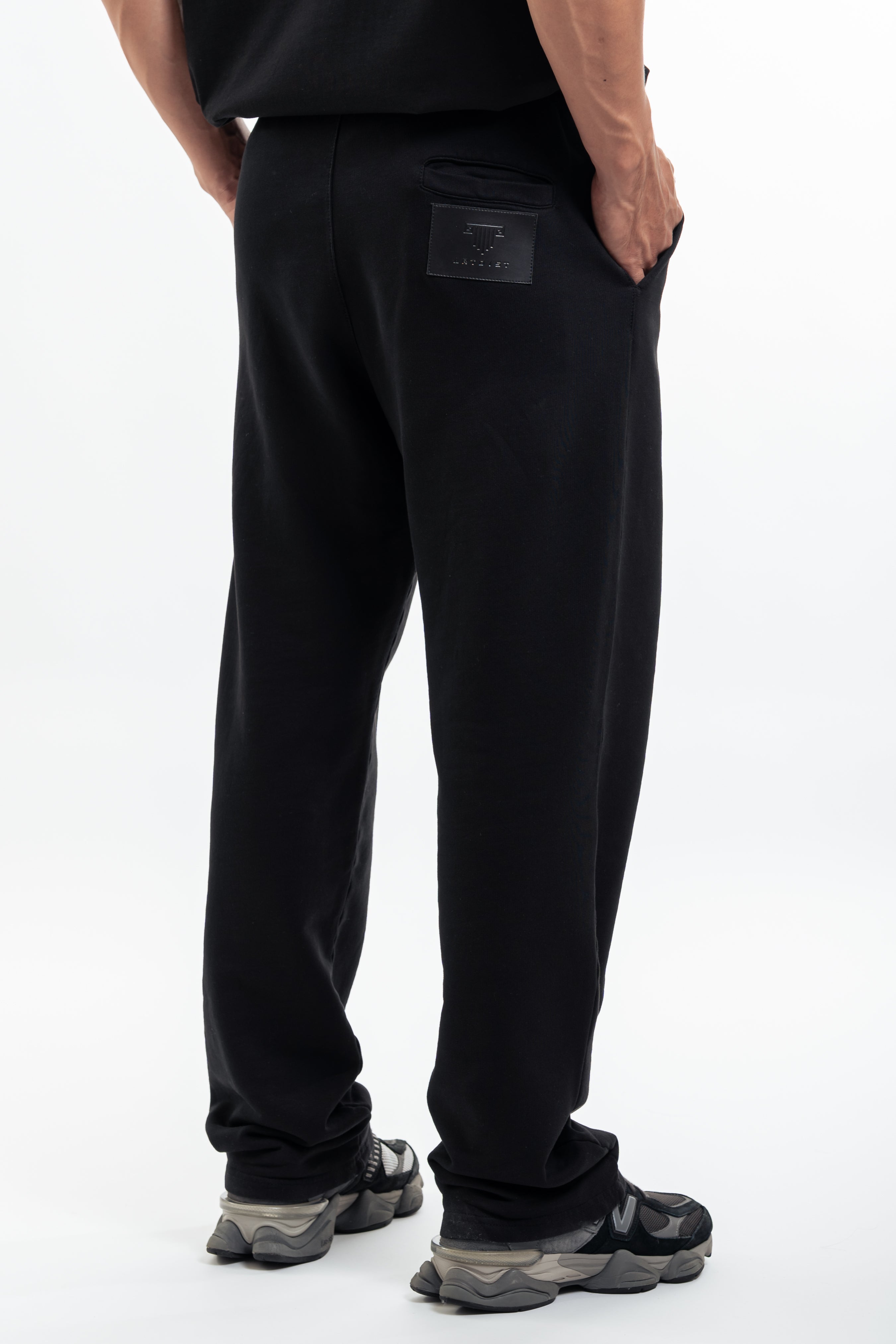 Linnear Black Jogger